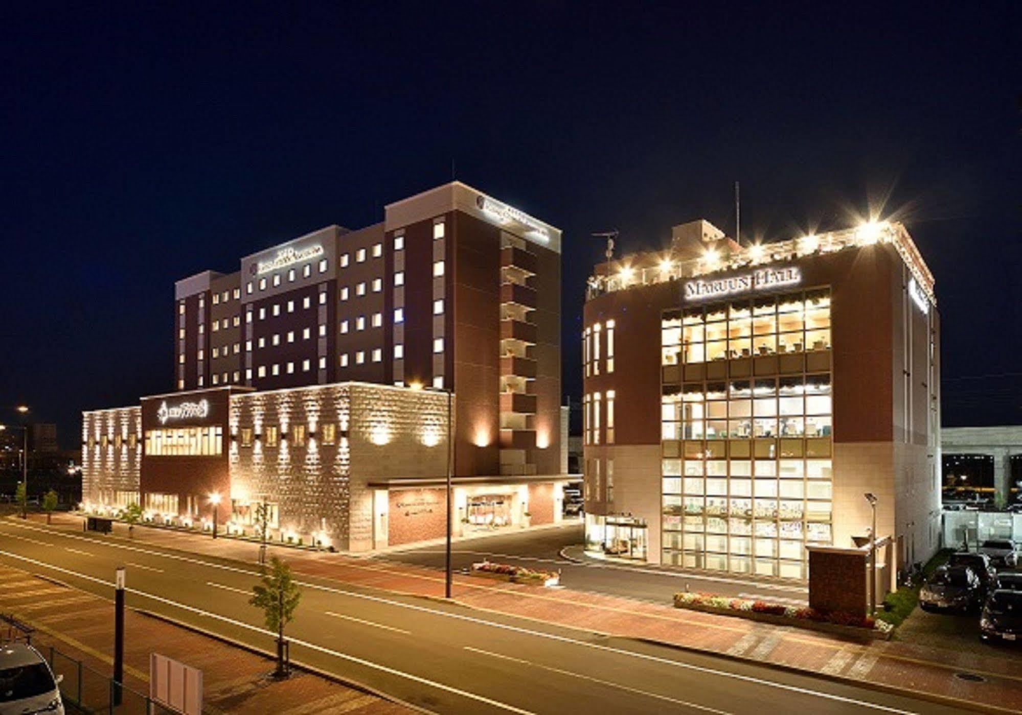 Hotel Wbf Grande Asahikawa Exterior foto